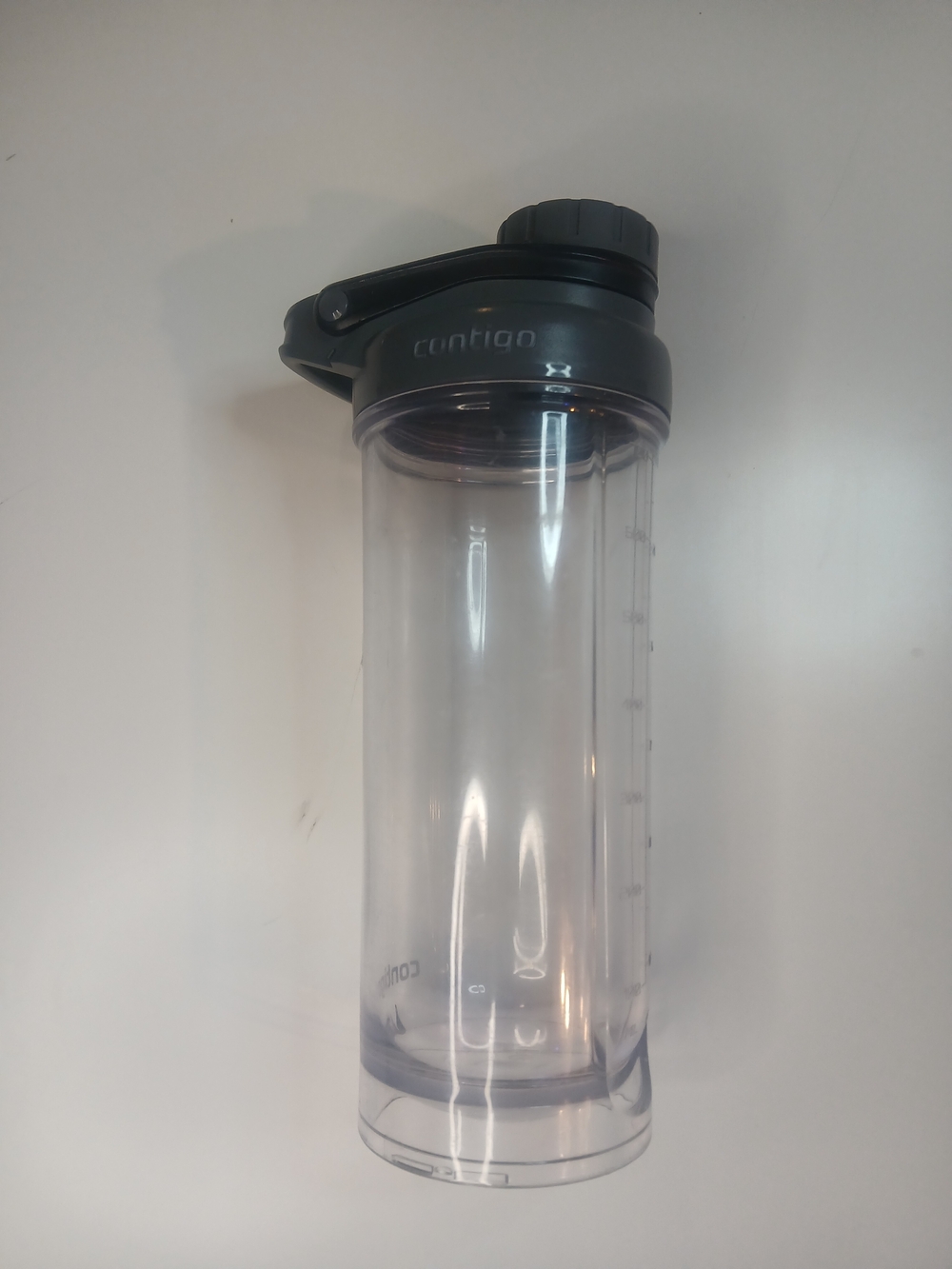 Contigo Clear Shaker Bottle with Dark Gray Lid